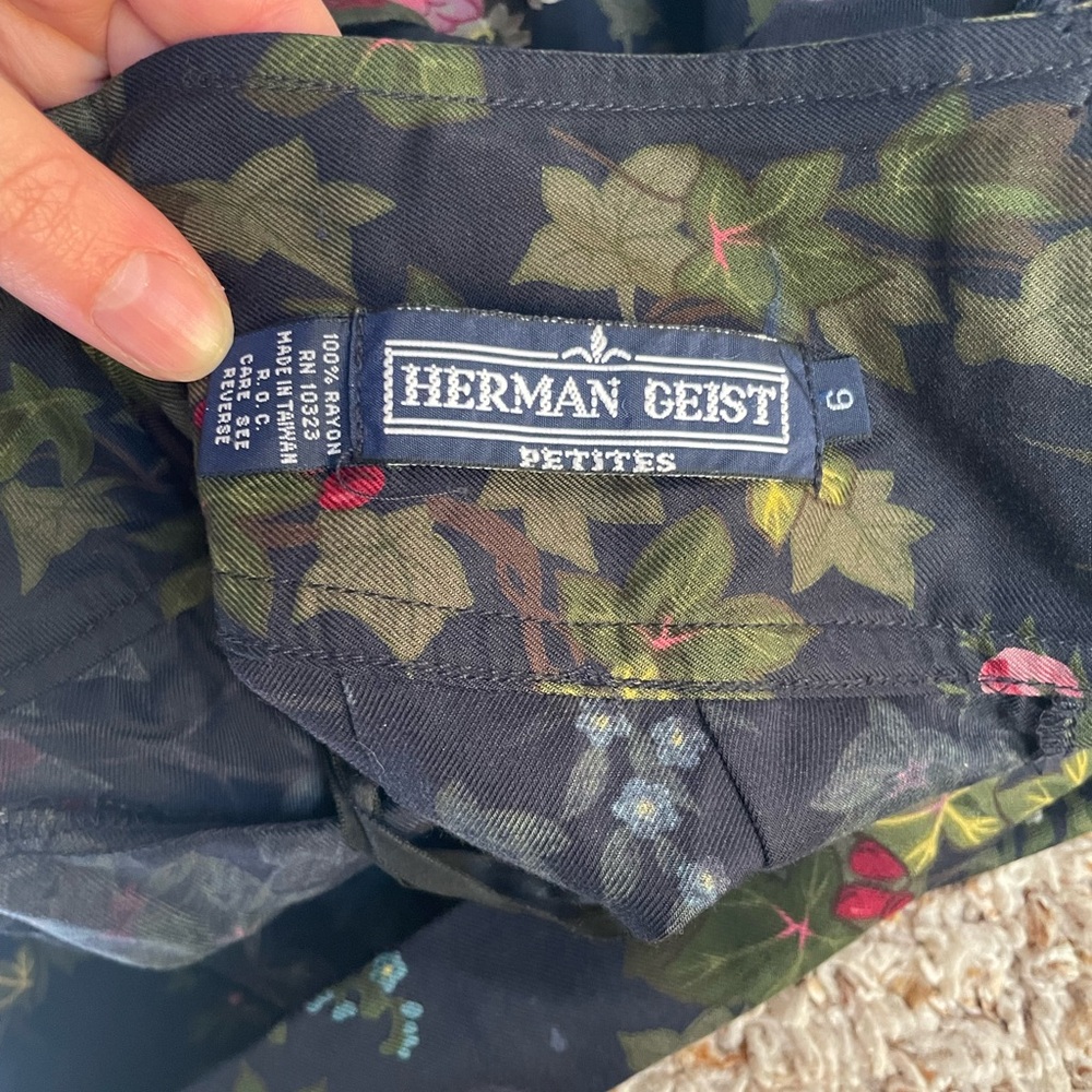 Herman Geist Vintage Floral Pleated Skirt with Pockets - Picture 5 of 9